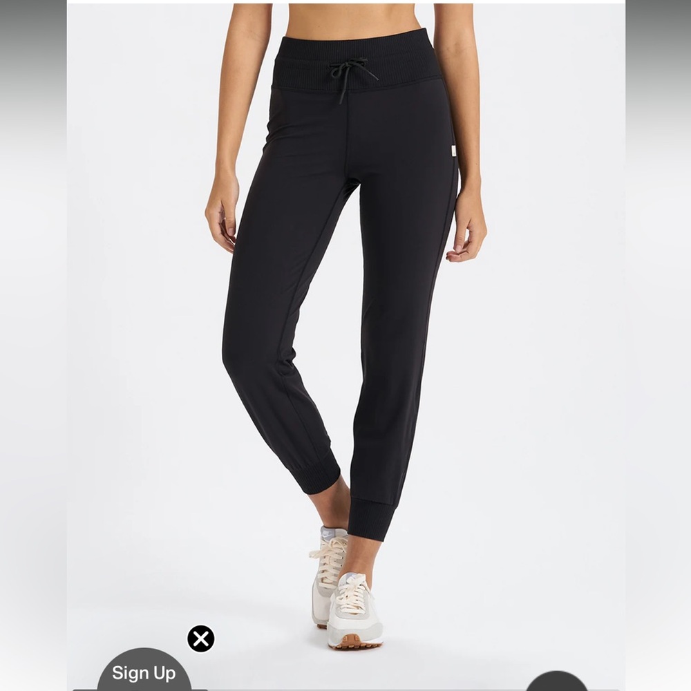 Vuori Black Daily Jogger Pants M